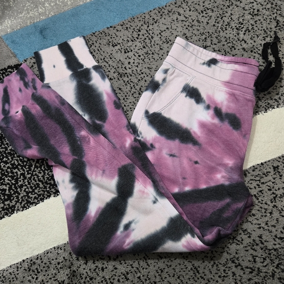 Victoria's Secret PINK Tie Dye Campus Joggers, S, NWT - Picture 10 of 10